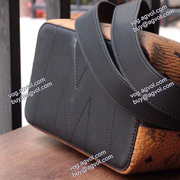 MCM コピー 秋冬Gutaショッピングバッグ レディースバッグ 2色可選 スタイリッシュな印象 落ち着いた感覚 エムシーエム コピー 6217 ハンドバッグ