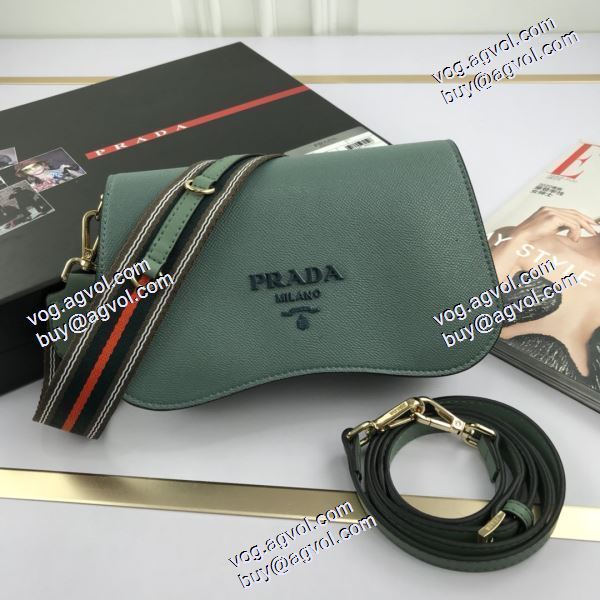 プラダコピー 高品質 人気 PRADAコピーブランド 2020AW レディースバッグ 高級感ある 多色可選 ショルダーバッグ 2102