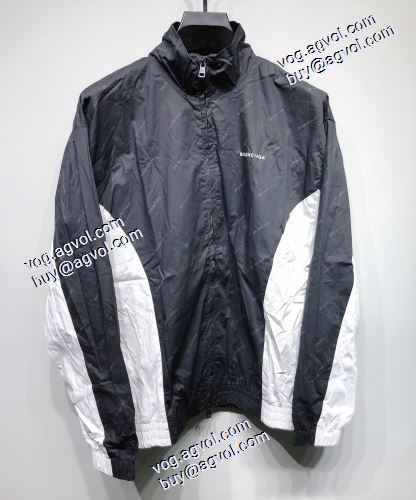 注目のアイテム BALENCIAGA偽物ブランド 数に限りがある 2020AW ブルゾン バレンシアガ コピー