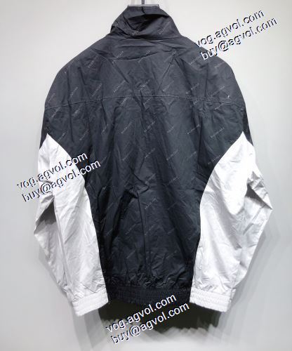 注目のアイテム BALENCIAGA偽物ブランド 数に限りがある 2020AW ブルゾン バレンシアガ コピー