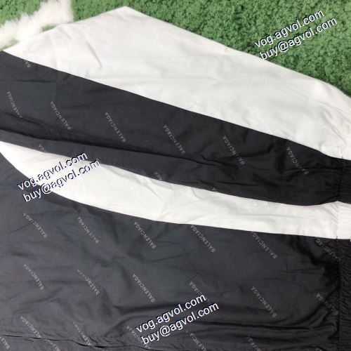 注目のアイテム BALENCIAGA偽物ブランド 数に限りがある 2020AW ブルゾン バレンシアガ コピー