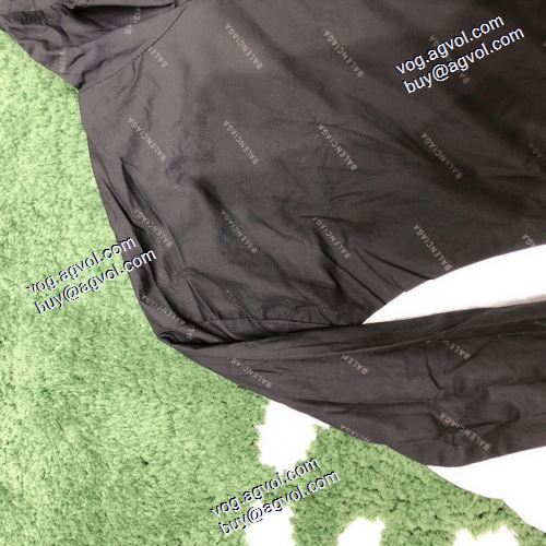 注目のアイテム BALENCIAGA偽物ブランド 数に限りがある 2020AW ブルゾン バレンシアガ コピー