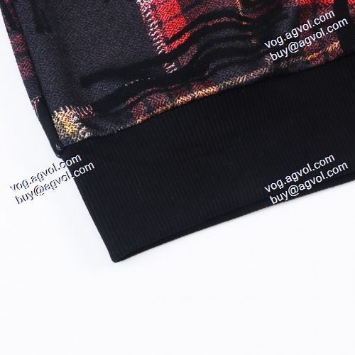 存在感のある プルオーバーパーカー  2020AW BURBERRYブランド コピー セール中