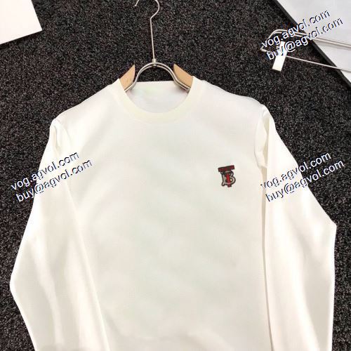 BURBERRYスーパーコピー 代引 2色可選 2020AW プルオーバーパーカー 風合いが出る