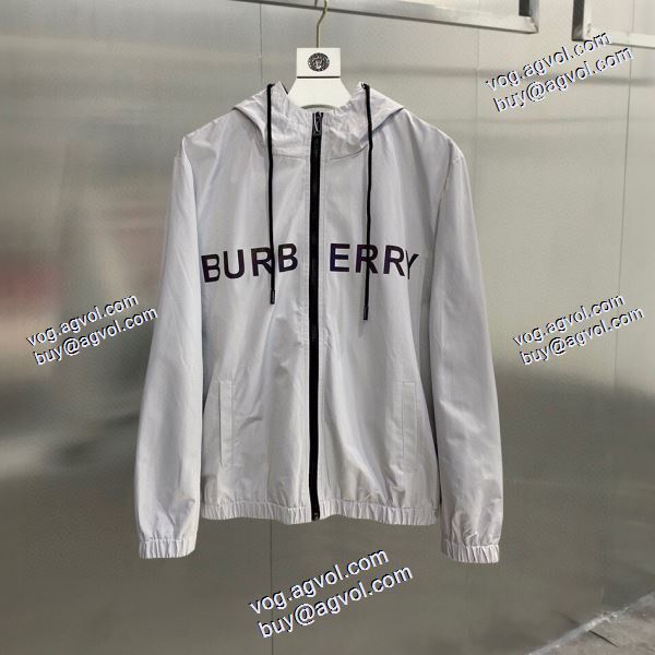 フード付きコート 2020秋冬 バーバリー BURBERRYコピー  2色可選 上品な輝きを放つ形 