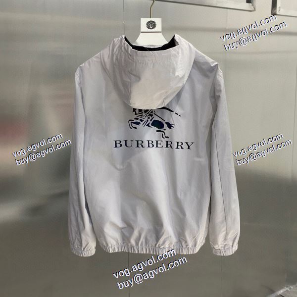 フード付きコート 2020秋冬 バーバリー BURBERRYコピー  2色可選 上品な輝きを放つ形 