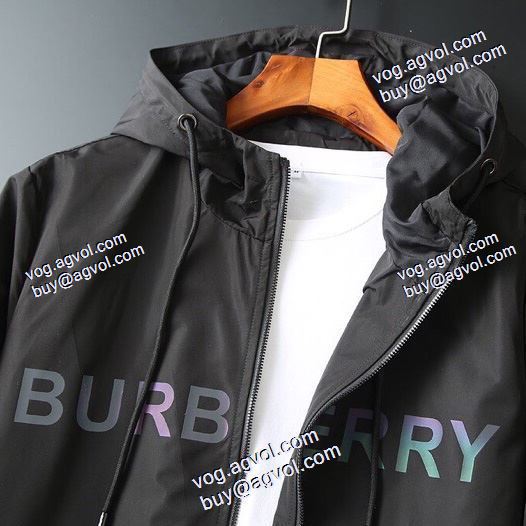 フード付きコート 2020秋冬 バーバリー BURBERRYコピー  2色可選 上品な輝きを放つ形 