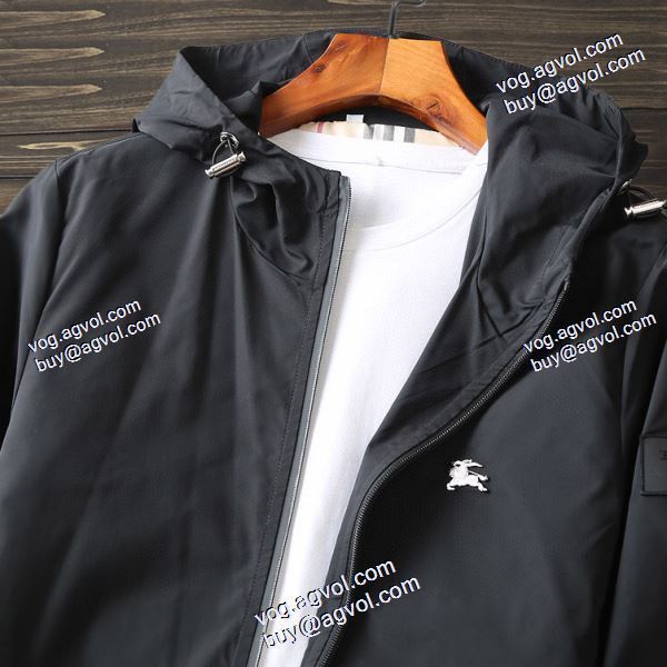 2020秋冬 海外セレブ愛用 フード付きコート バーバリー BURBERRYブランド 偽物 通販