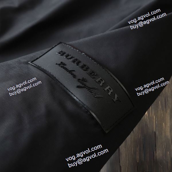 2020秋冬 海外セレブ愛用 フード付きコート バーバリー BURBERRYブランド 偽物 通販