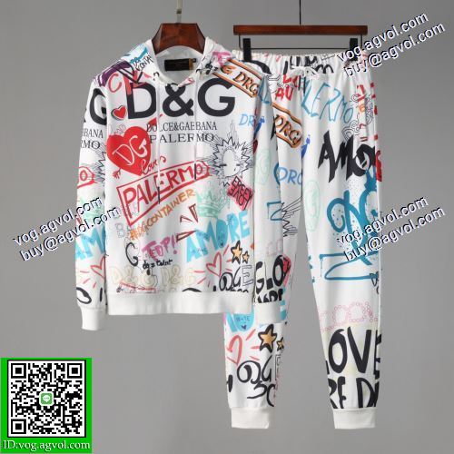 D&Gスーパーコピー 代引 2020AW セール中 上下セット 綺麗に決まるフォルム！
