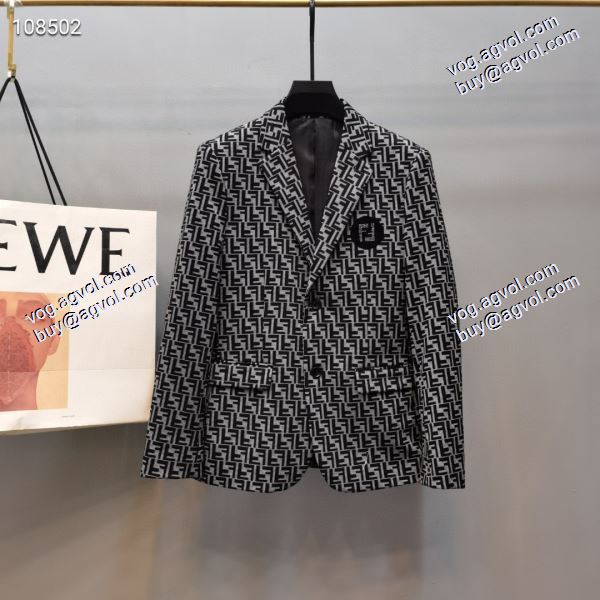 スタイリッシュな印象 フェンディコピー FENDI コピー2020秋冬新作 テーラードジャケット