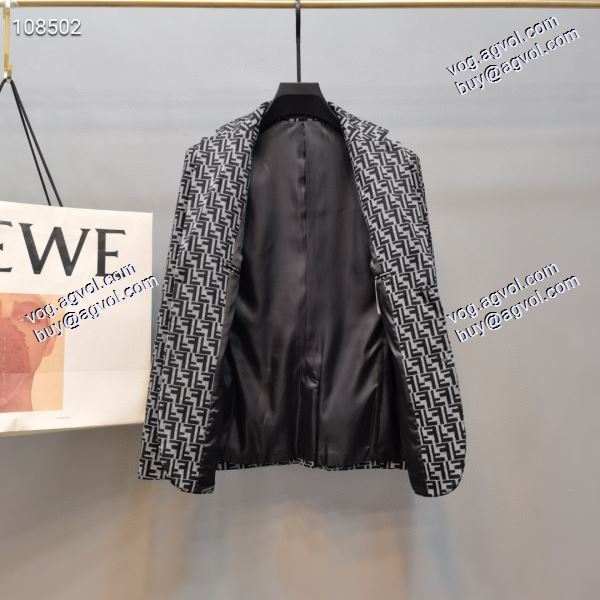 スタイリッシュな印象 フェンディコピー FENDI コピー2020秋冬新作 テーラードジャケット