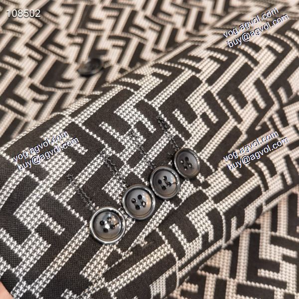 スタイリッシュな印象 フェンディコピー FENDI コピー2020秋冬新作 テーラードジャケット