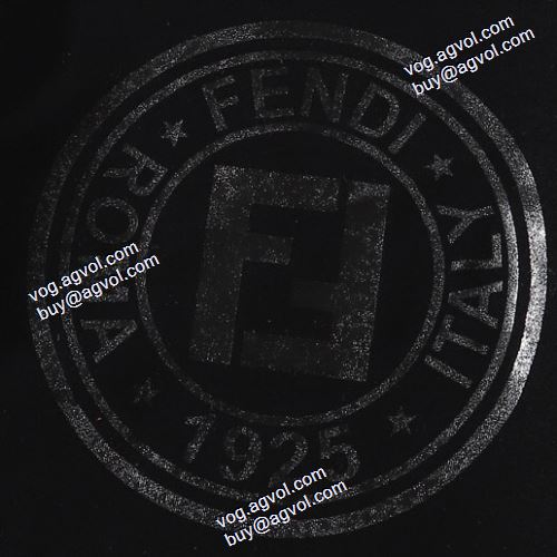 最安値！デザイン性の高い  FENDIコピー 雑誌掲載アイテム 2色可選  2020AWフェンディコピー激安