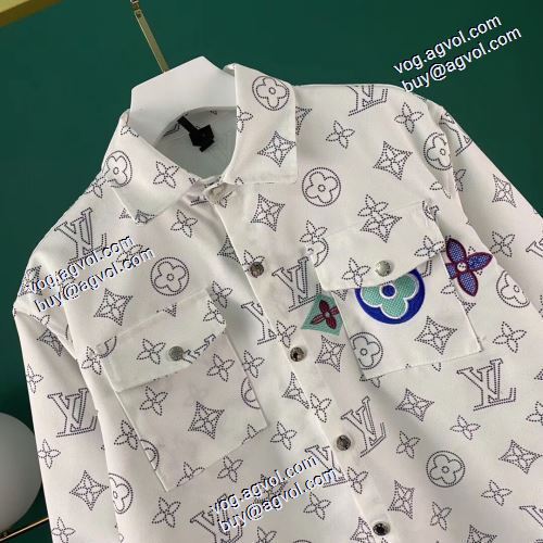  デニムジャケット コスパ最高のプライス ムダな装飾を排したデザインLOUIS VUITTONコピー セレブ風   2色可選  2020AWルイ ヴィトンコピー偽物 通販激安 
