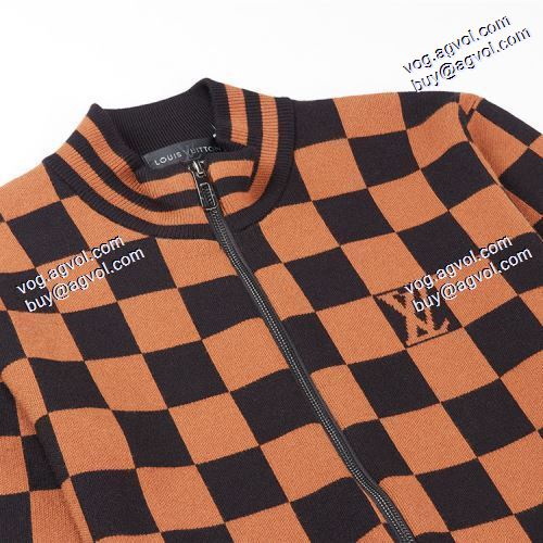 綺麗に決まるフォルム！2020AW ニットコート LOUIS VUITTONスーパーコピー