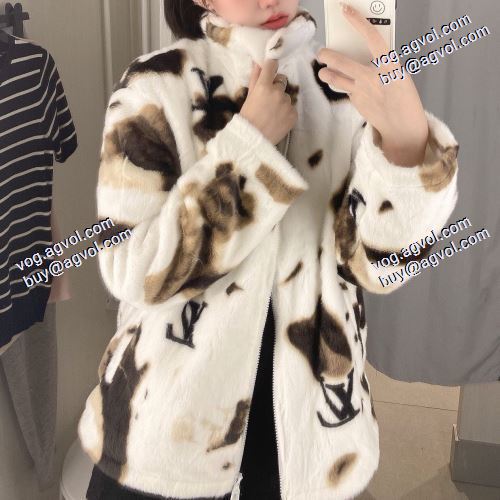 LOUIS VUITTONコピー ブランド 2020AW ウールコート 大絶賛の履き心地!