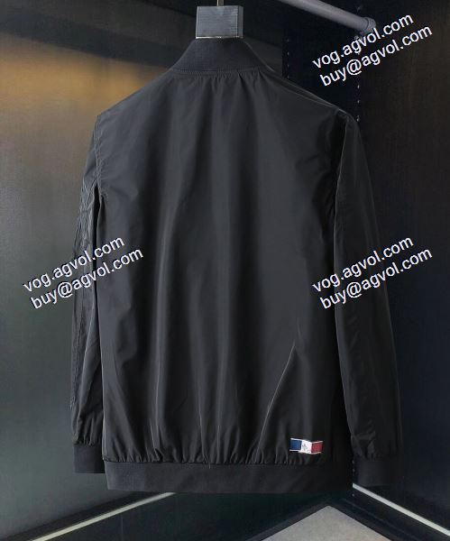 2色可選 2020秋冬新作 MONCLER コピーブルゾン モンクレールコピー 重宝するアイテム