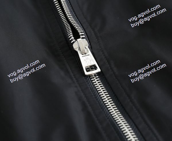 2色可選 2020秋冬新作 MONCLER コピーブルゾン モンクレールコピー 重宝するアイテム