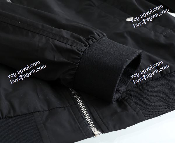 2色可選 2020秋冬新作 MONCLER コピーブルゾン モンクレールコピー 重宝するアイテム