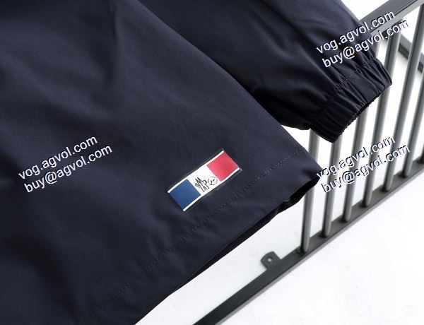 ファション性の高い 2色可選モンクレールコピー ブルゾン2020秋冬新作 MONCLER コピー
