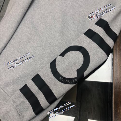  オリジナル セレブ風 MONCLERコピー  プルオーバーパーカー2色可選肌触りの気持ちい〜 2020AWルイ ヴィトンコピー偽物 通販激安