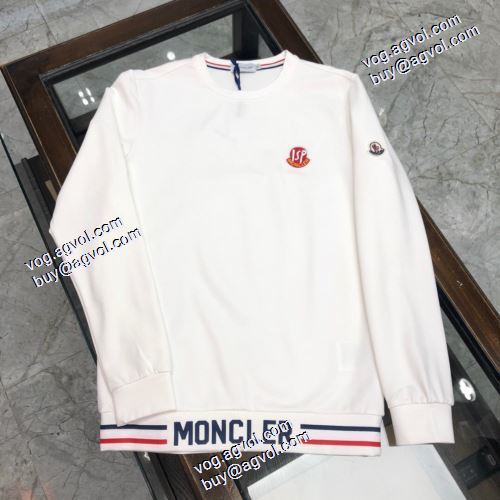  魅力的 MONCLERコピー プルオーバーパーカー  お洒落に魅せる デザイン性の高い2020AWルイ ヴィトンコピー偽物 通販激安
