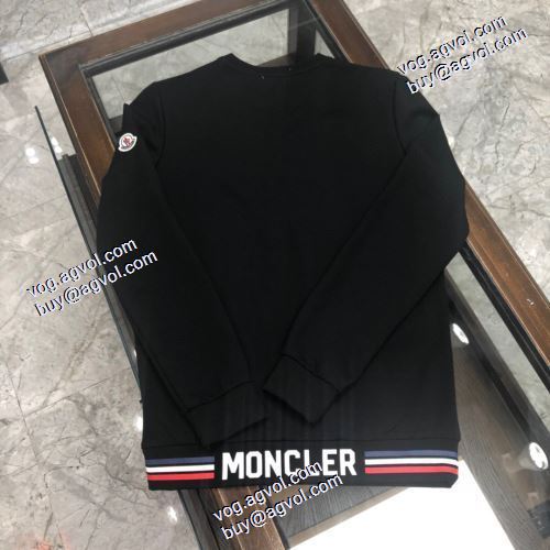 魅力的 MONCLERコピー プルオーバーパーカー  お洒落に魅せる デザイン性の高い2020AWルイ ヴィトンコピー偽物 通販激安