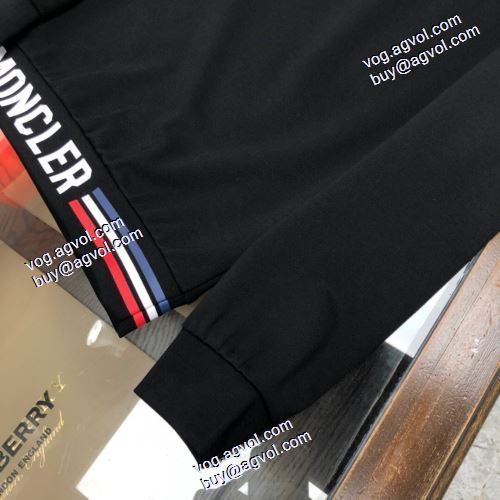  魅力的 MONCLERコピー プルオーバーパーカー  お洒落に魅せる デザイン性の高い2020AWルイ ヴィトンコピー偽物 通販激安