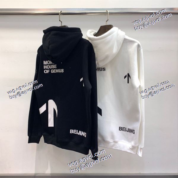 2色可選 MONCLERスーパーコピー 激安 パーカー 2020秋冬 モンクレール 魅力ファッション