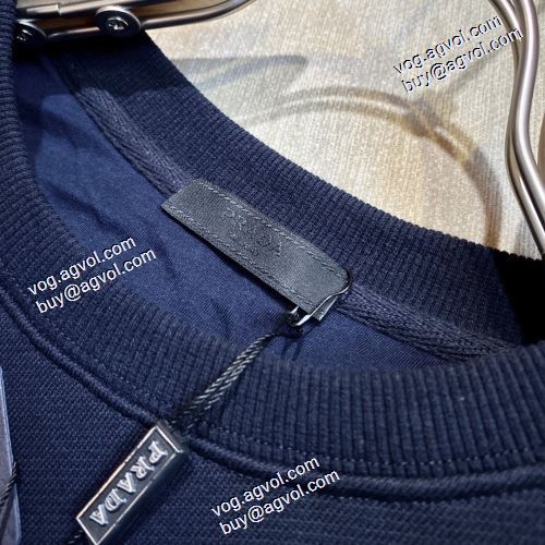 パーカー 目玉商品 2020AWプラダコピー偽物 通販激安  セレブ風 PRADAコピーお洒落な存在感 
