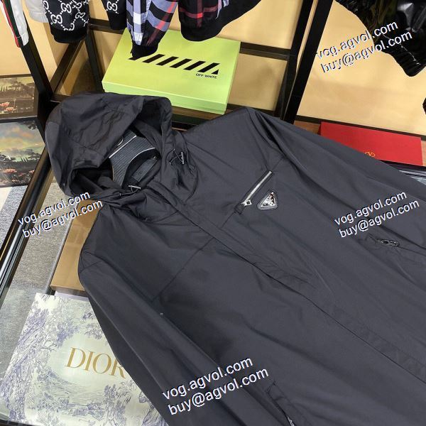 豊富なサイズ 2色可選 2020秋冬 プラダ PRADAブランドスーパーコピー ブルゾン