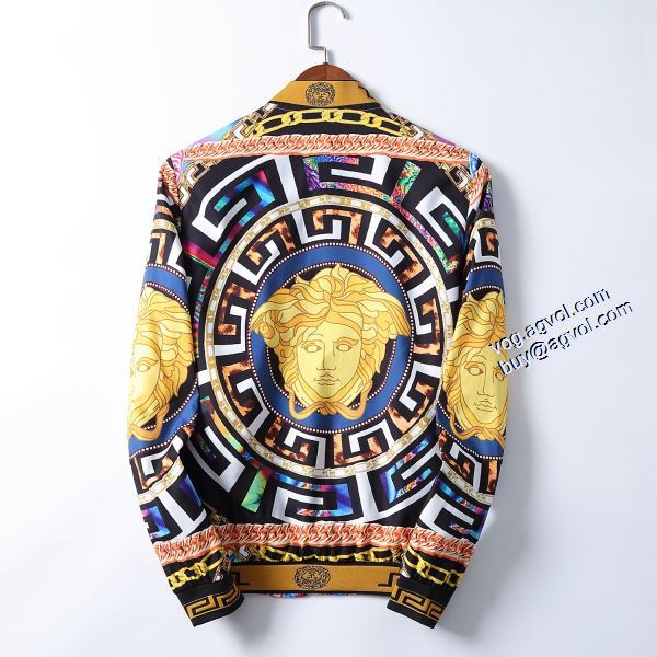 ブルゾンファション性の高い ヴェルサーチコピー 2020秋冬新作 秋の定番 VERSACE コピー