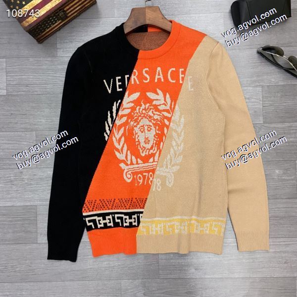 2色可選 ヴェルサーチコピー VERSACE コピー数に限りがある 2020秋冬新作 ニットパーカー 秋の定番
