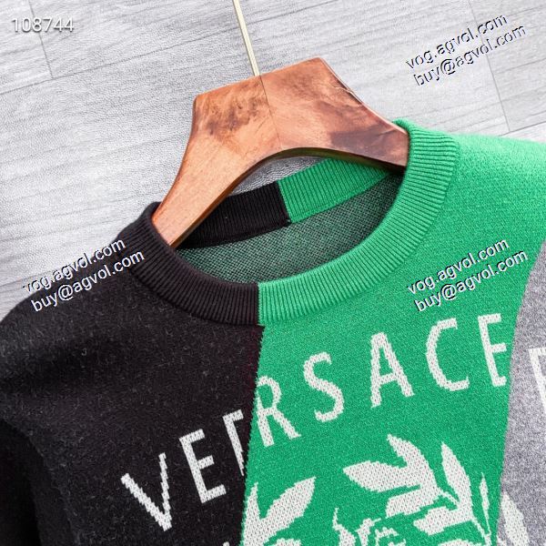 2色可選 ヴェルサーチコピー VERSACE コピー数に限りがある 2020秋冬新作 ニットパーカー 秋の定番