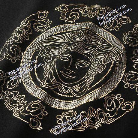  魅力的 プルオーバーパーカー 2020AW ヴェルサーチ コピー 偽物 通販激安  デザイン性の高い VERSACE コピー