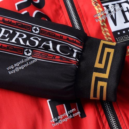  今からの季節にピッタリ！ 2020AW ブルゾン ヴェルサーチ コピー 偽物 通販激安  高品質 VERSACE コピー
