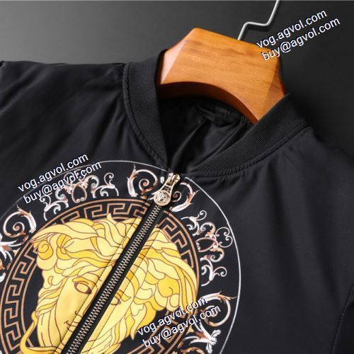  魅惑 2020AW ヴェルサーチ コピー 偽物 通販激安ブルゾン  絶対オススメ♡ VERSACE コピー