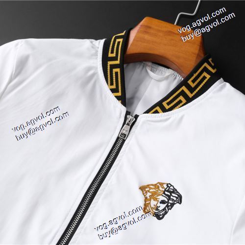  ブルゾン 個性派 2020AW ヴェルサーチ コピー 偽物 通販激安  大人キレイに仕立てる VERSACE コピー2色可選 