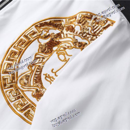  モデル大絶賛♪ ブルゾン 2020AW ヴェルサーチ コピー 偽物 通販激安  お洒落な存在感 VERSACE コピー2色可選 