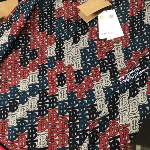 数に限りがある BURBERRY 海外限定ライン バーバリー偽物ブランド 2022新作 セーター 2色可選 おしゃれさ抜群パーカ ニットパーカー 程よい厚み