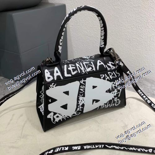 【激安】 2021春夏 バレンシアガ BALENCIAGA 98394-1 レディースバッグ 手持ち&ショルダー掛け ハンドバッグ 2色可選 BALENCIAGAブランド コピー 売れ筋のいい