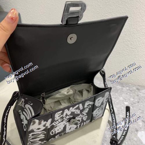 【激安】 2021春夏 バレンシアガ BALENCIAGA 98394-1 レディースバッグ 手持ち&ショルダー掛け ハンドバッグ 2色可選 BALENCIAGAブランド コピー 売れ筋のいい