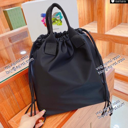 希少 バレンシアガ BALENCIAGA 2021春夏 バケツ袋 リュック、バックパック 31x33cm 2色可選 BALENCIAGAスーパーコピー 人気 ランキング