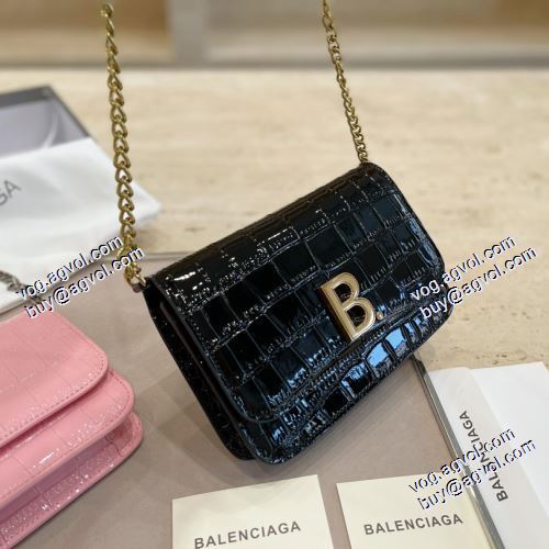 美品！ 2021春夏 バレンシアガ BALENCIAGAスーパーコピー 激安 20*13cm ショルダーバッグ 2色可選  シンプルな外観