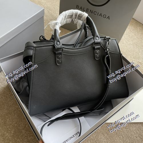 めちゃくちゃお得 手持ち&ショルダー掛け 2021春夏 バレンシアガ BALENCIAGA ハンドバッグ 2色可選 BALENCIAGAブランドスーパーコピー 柔軟