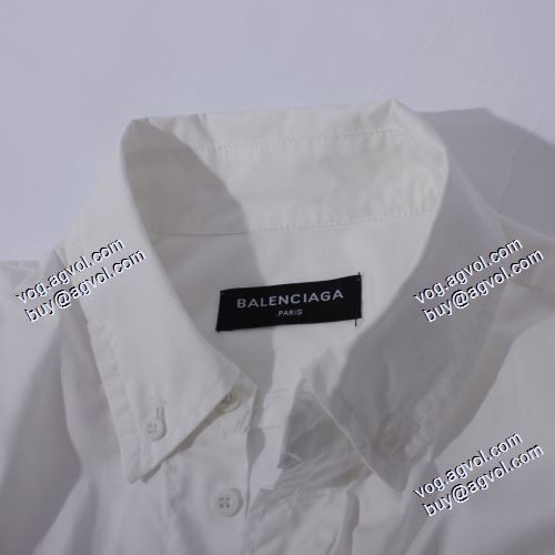 2021春夏 バレンシアガ BALENCIAGA 人気が爆発 半袖シャツ 2色可選 BALENCIAGAスーパーコピー 縦には伸びにくい