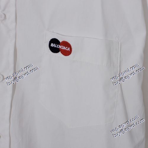 2021春夏 バレンシアガ BALENCIAGA 人気が爆発 半袖シャツ 2色可選 BALENCIAGAスーパーコピー 縦には伸びにくい