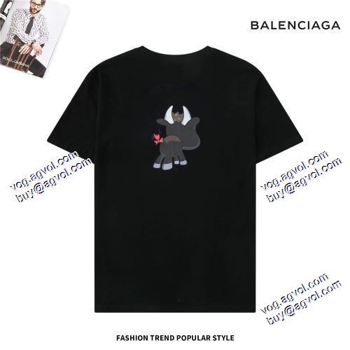 売れ筋のいい 2021春夏 BALENCIAGA バレンシアガ 4色可選 BALENCIAGAスーパーコピー 激安 半袖Tシャツ ラックスした雰囲気