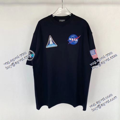 お洒落に魅せる 2021春夏 バレンシアガ BALENCIAGA 半袖Tシャツ 2色可選 BALENCIAGAコピーブランド お洒落に魅せる